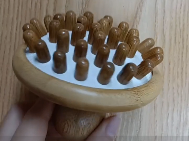 Stimulating Scalp Massager Bamboo - Yarok Plant-Based Beauty